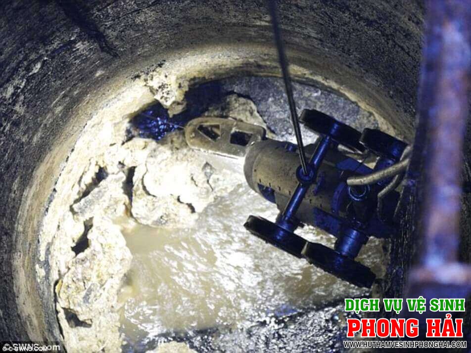 Thông Tắc Cống Phường Hưng Dũng, TP Vinh